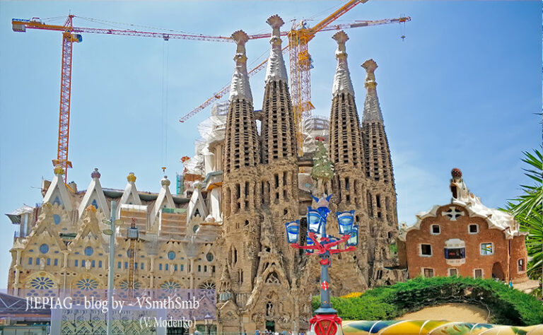 Саграда Фамилия, Храм Святого семейства, Sagrada Familia, Творения Гауди, Барселона, достопримечательности, Гауди, Антонио Гауди, Достопримечательности Барселоны, интересные места в Барселоне, маршрут по Барселоне, что посмотреть в Барселоне, прогулка по Барселоне, Барселона фото, Испания, сколько стоит входной билет, отзывы о Барселоне, блог о Барселоне, блог о путешествиях, самые интересные блоги, сайт путешественников, сайт туризма, интересные истории, Jepiag, J!EPIAG, VSmthSmb, Valeriia Modenko, travel blog, джепьег, джепьяг,