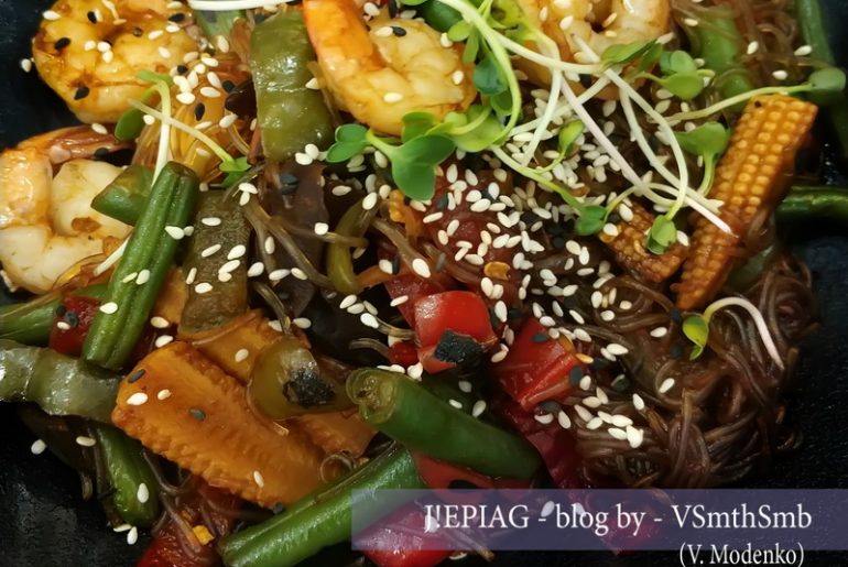Тайско-китайская лапша Лапша, острая лапша, тайская лапша, тайская кухня, рецепт, как приготовить стеклянную лапшу, рецепты с фунчозой, китайская лапша, быстрый рецепт, легкий рецепт, J!EPIAG, jepiag, Valery Modenko, VSmthSmb, every person is a genius, блог Валерии Моденко, беби-корн, фасоль