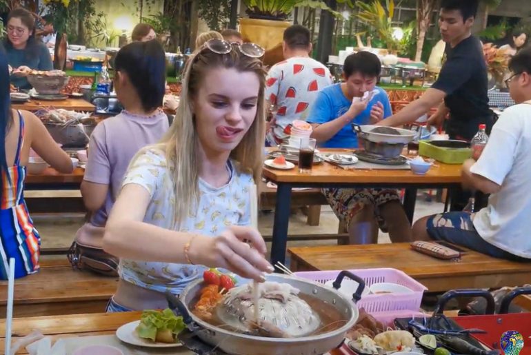 The Dome Restaurant — шведский стол морепродуктов в Таиланде шведский стол all you can eat пхукет таиланд jepiag valeriia modenko (1)