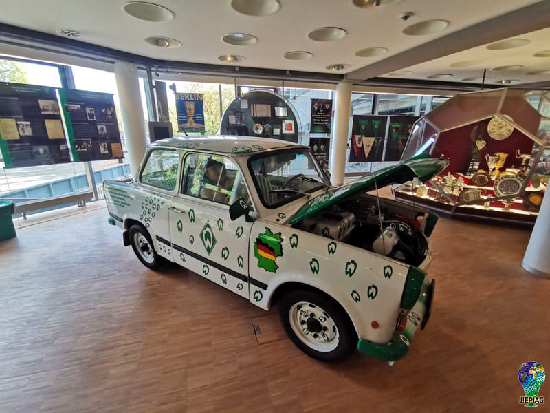 автомобиль Трабант Trabant werder bremen museum, wuseum, вузеум Вердер Бремен, достопримечательности бремена, футбол в Германии, jepiag J!EPIAG (6)