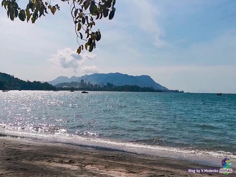 Черный пляж Лангкави, Black Sand Beach Langkawi, Pantai Pasir Hitam, море Лангкави, jepiag, J!EPIAG, Valeriia Modenko, Малайзия Валерия Моденко, Валерія Моденко (4)