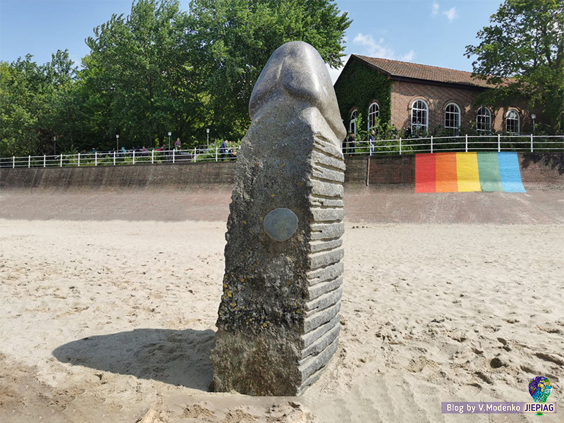 фаллос Дангаст Германия, скульптура члена на пляже в Дангасте, Grenzstein Ваттовое море, Северное море, Dangast strand, jepiag, Valeriia Modenko, Валерия Моденко