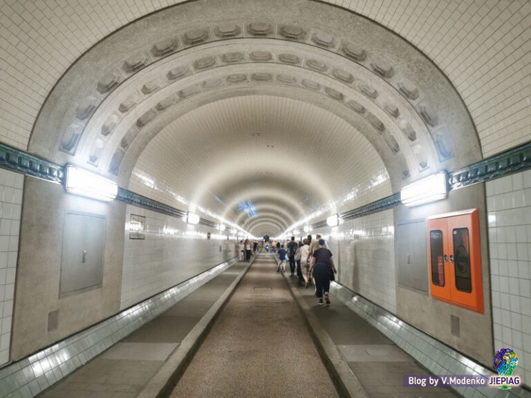 Старый тоннель под Эльбой, Alter Elbtunnel Hamburg, подводных тоннель Гамбурга, St. Pauli Elbe Tunnel, Валерія Моденко, Валерия Моденко, Valeriia Modenko (3)